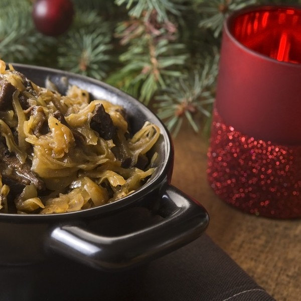 Bigos jest potrawą ciężkostrawną i kwaśną, zatem zupełnie nie nadaje się dla psa. Podając zwierzęciu bigos, możemy być p