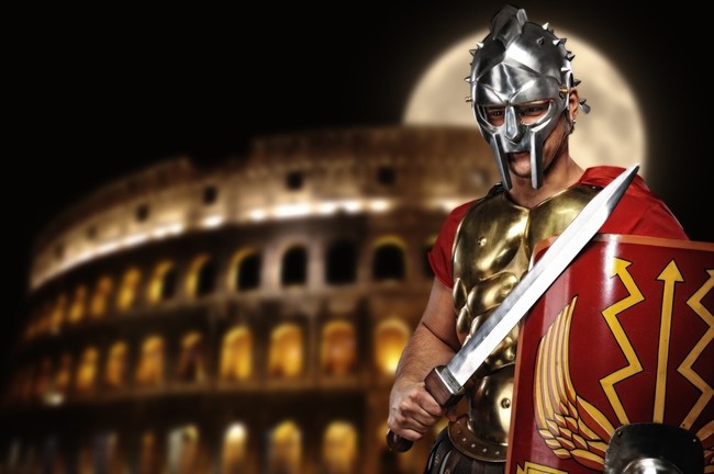 Legionista rzymski przed koloseum