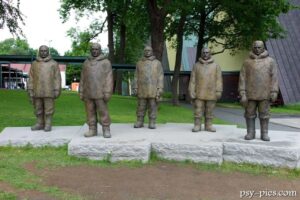 Zdobycie bieguna południowego przez Roalda Amundsena